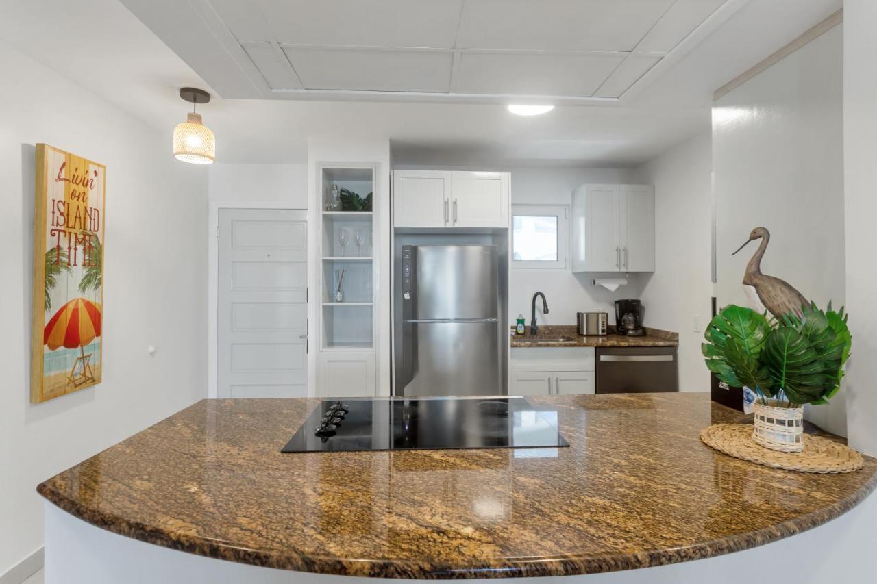 Maho Beach House - Luxe 1-Bedroom - Ocean View Экстерьер фото